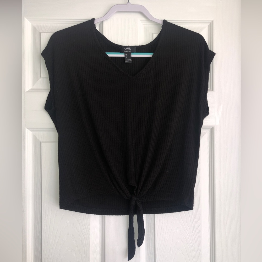 Two Flowy Tops - Picture 4 of 5